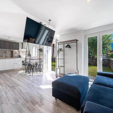 Apartment Modern With Private Jacuzzy And Garden