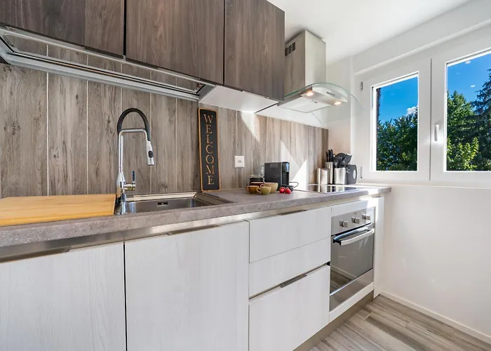 Modern With Private Jacuzzy And Garden *