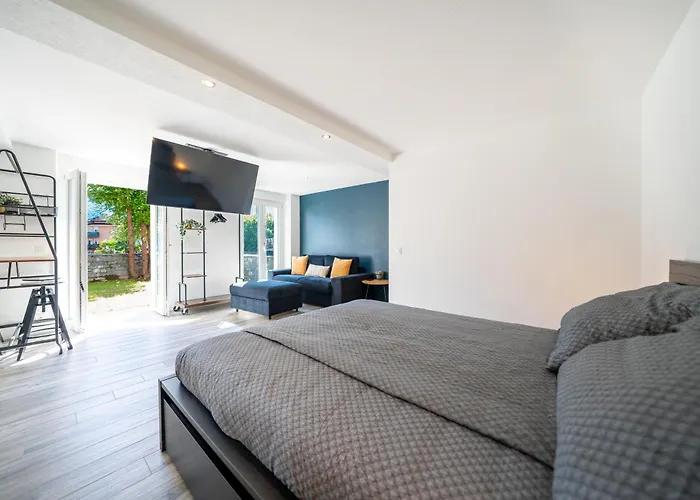 아파트 Modern With Private Jacuzzy And Garden *