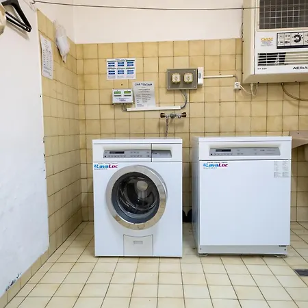 Modern With Private Jacuzzy And Garden דירה