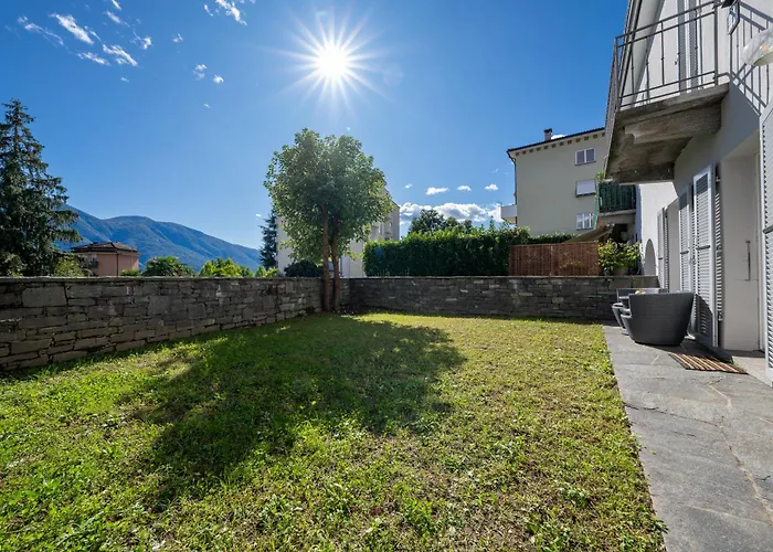 Modern With Private Jacuzzy And Garden *